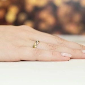Pierścionek z Brylantami 0,015ct z białego złota próby 585. W-0118B